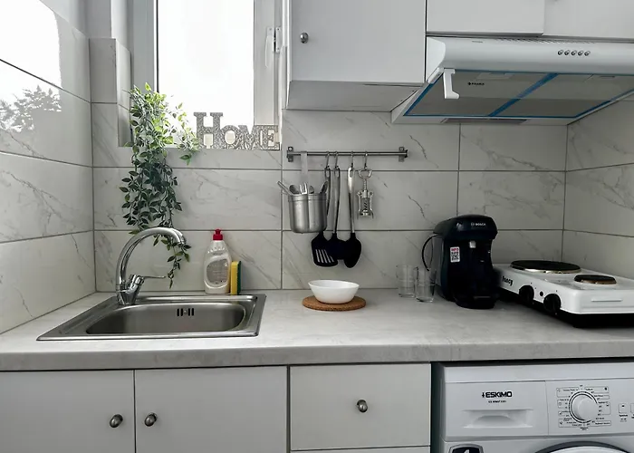 Modern In Town, Walking Distance To The - No 4 Apartamento Cós