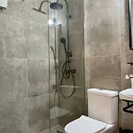 Modern In Town, Walking Distance To The - No 4 *