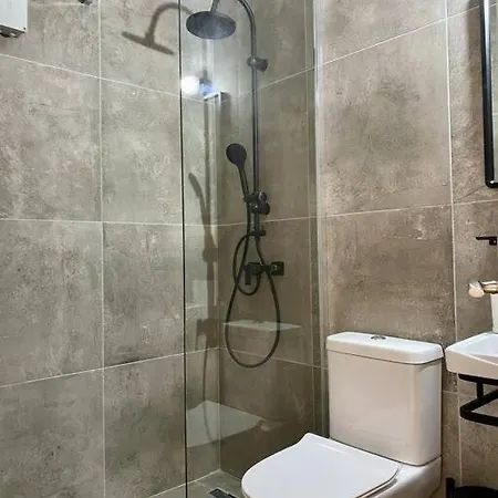 Brand New Apartment, In The Heart Of '4' *