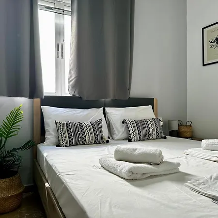 Brand New Apartment, In The Heart Of '4' Apartment *