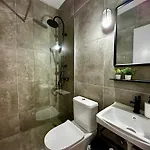 Modern In Town, Walking Distance To The - No 4 公寓